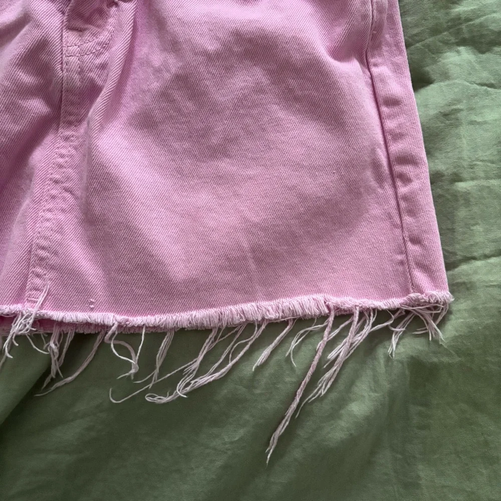 🌸 Pink Denim Skirt 🌸 - Picture 5 of 7